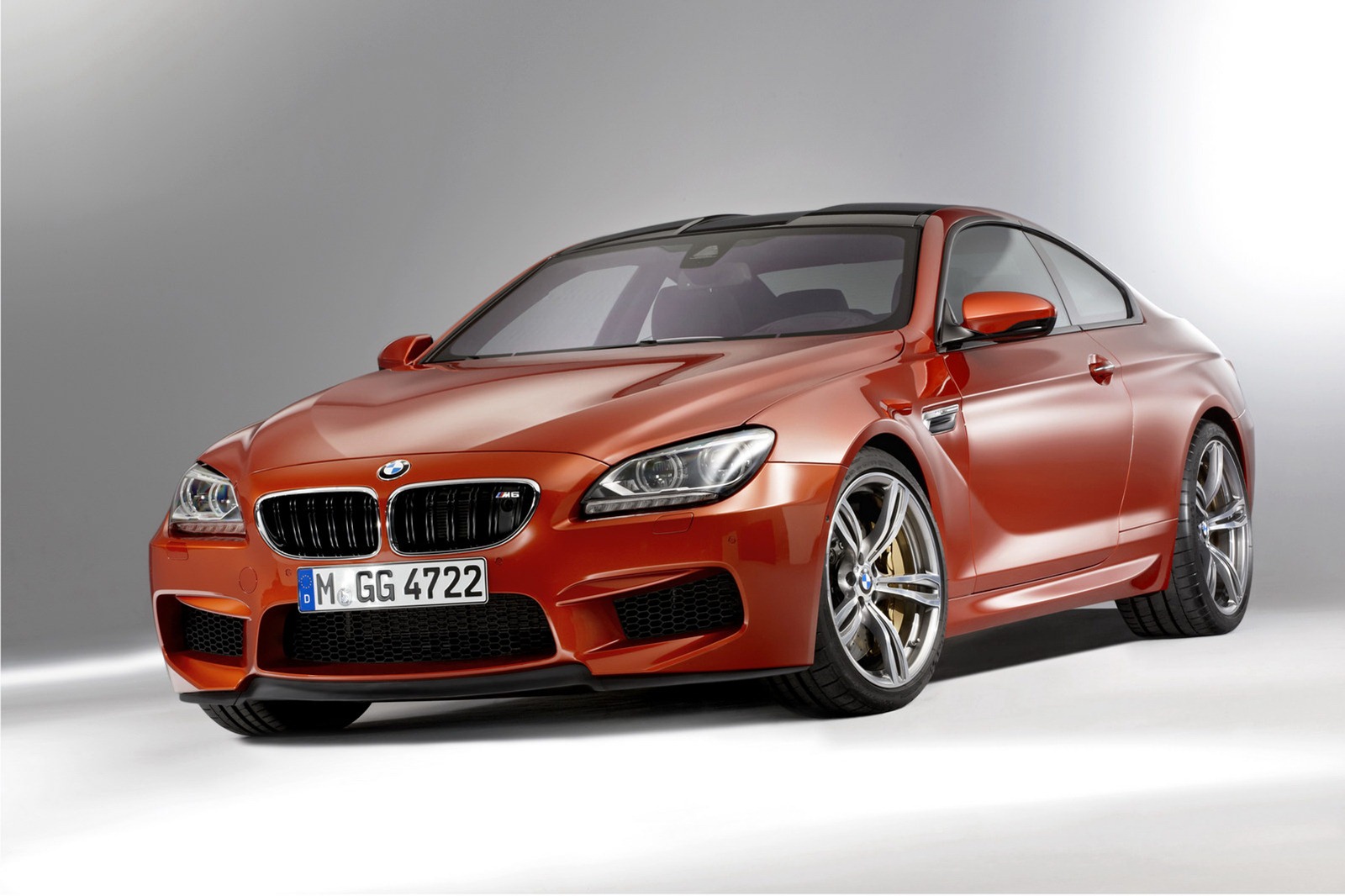 2012-BMW-M6-1[4].jpg
